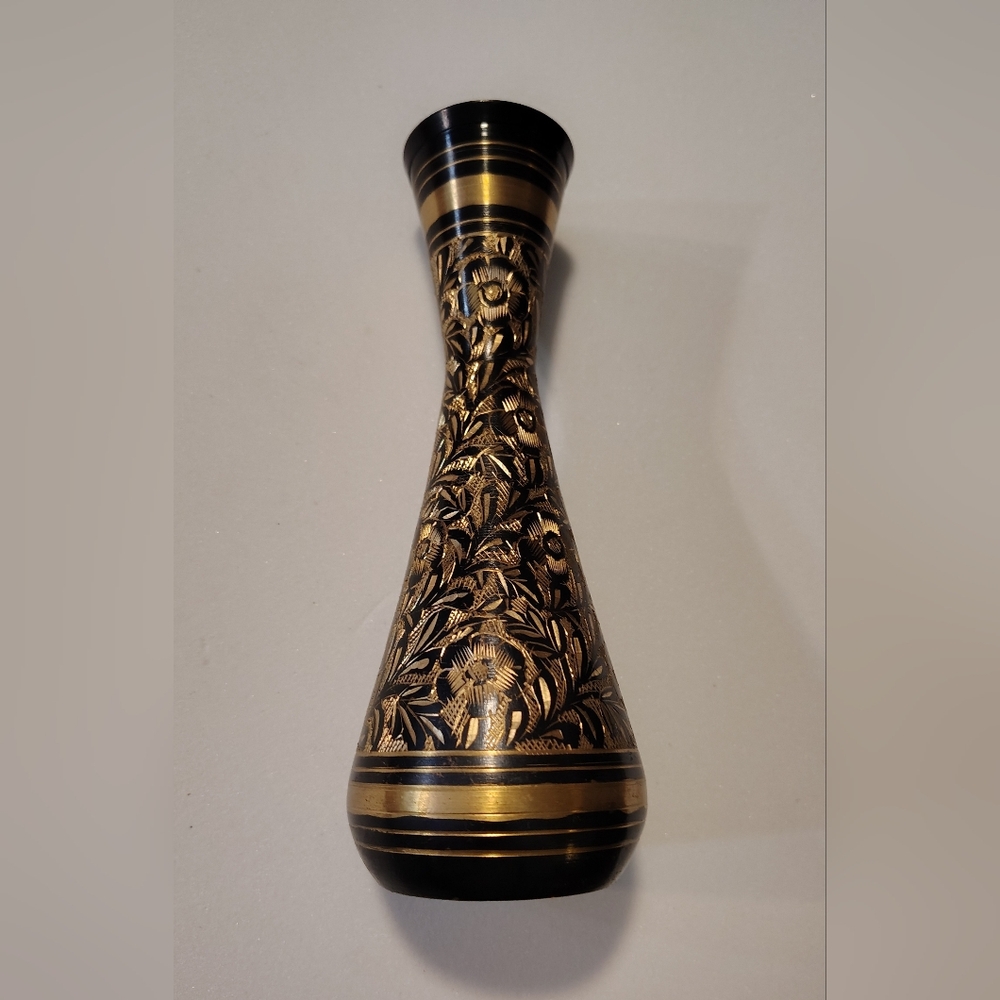 Made In India 7 in Vase